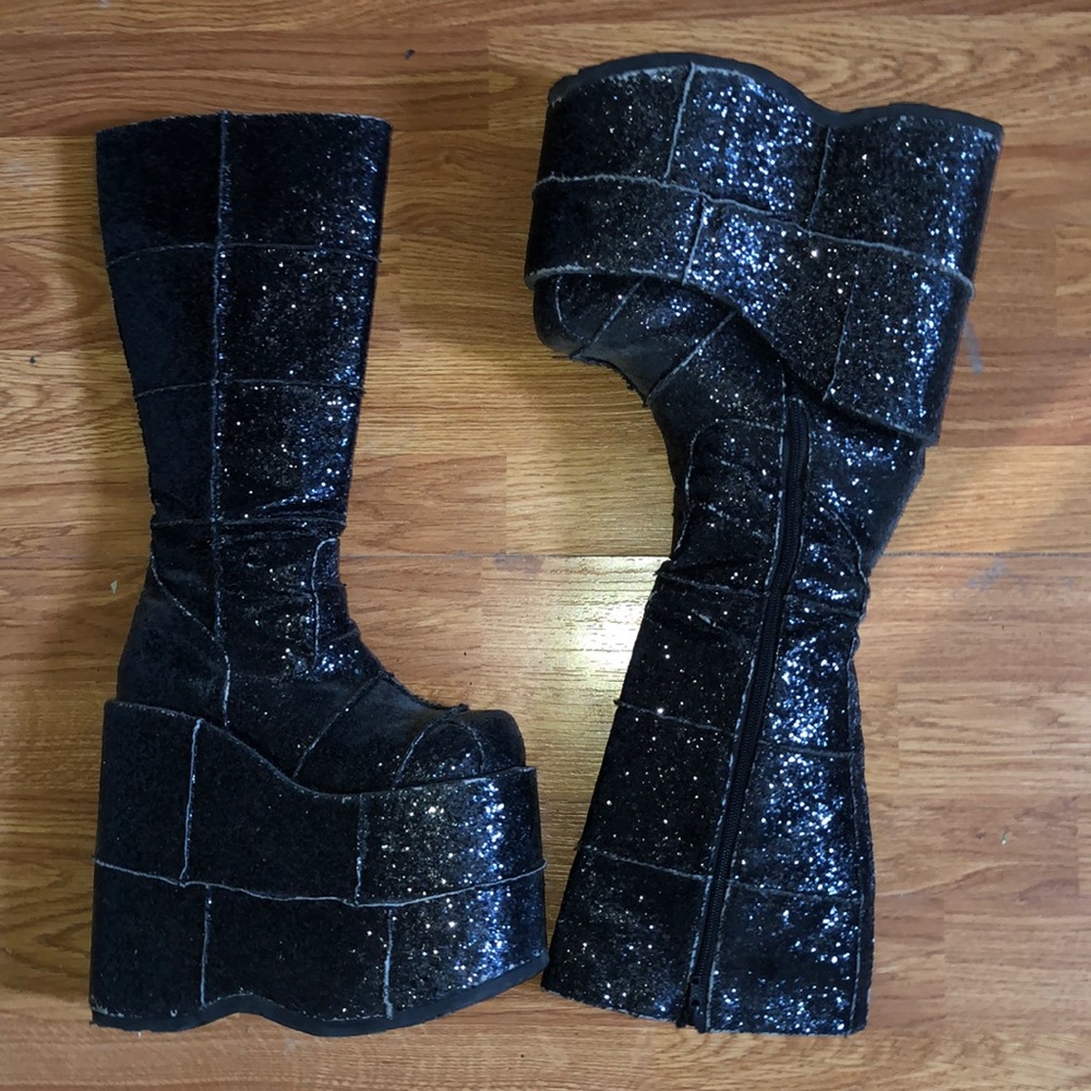 Demonia Raver Platforms